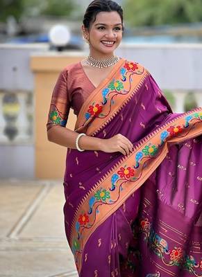 Wine silk blend saree with peacock motif zari border 5