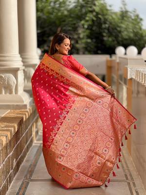 Gajari soft banarasi silk blend saree with meenakari zari weaving 2