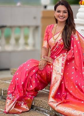 Gajari soft banarasi silk blend saree with meenakari zari weaving 4