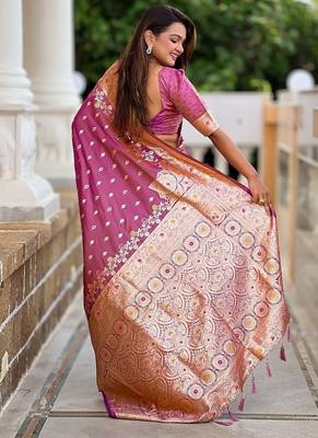 Onionpink soft banarasi silk blend saree with meenakari zari weaving 2