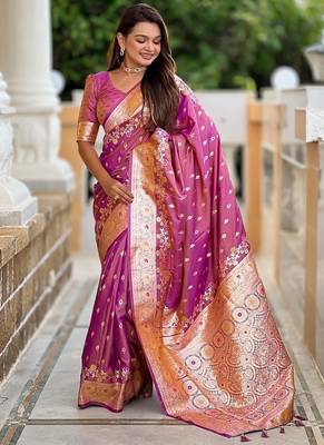 Onionpink soft banarasi silk blend saree with meenakari zari weaving 3