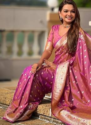 Onionpink soft banarasi silk blend saree with meenakari zari weaving 4