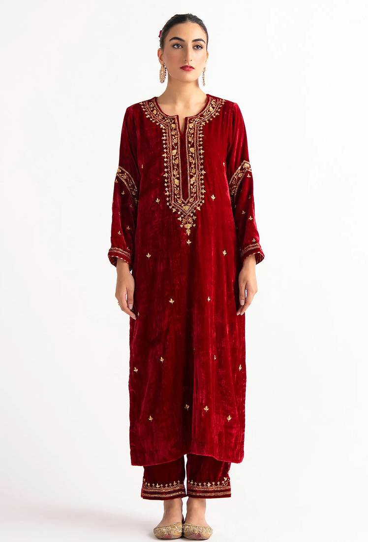 Red zari & sequins embroidered velvet stitched straight kurta set with pant