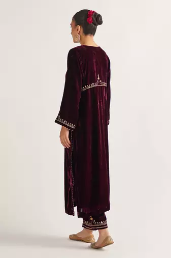 Wine zari & sequins embroidered velvet stitched straight kurta set with pant