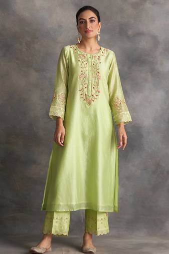 Green floral embroidered chanderi silk stitched straight kurta set with pant