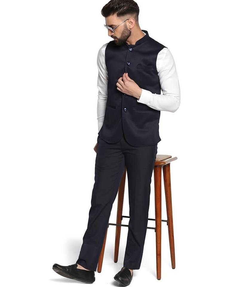 Men blue textured nehru jacket