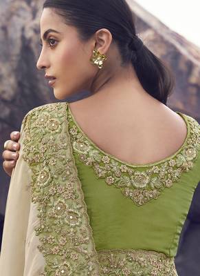 Off white nd light green zari weaving heavy embroidered wedding saree 3