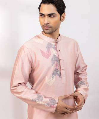 Peach pink embroidered chanderi silk kurta set 2