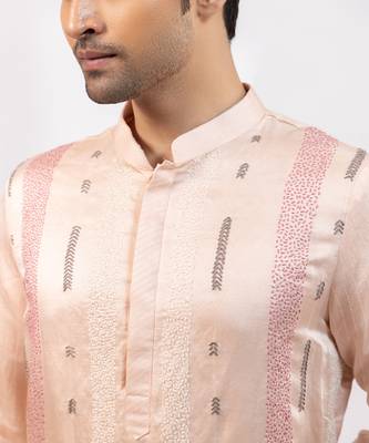 Peach pink embroidered linen satin satin kurta set 4