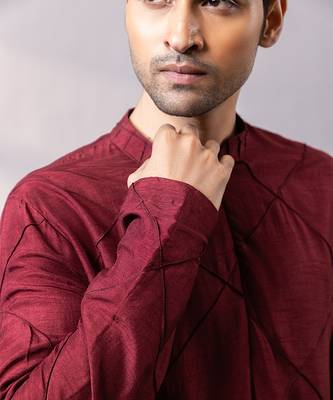 Maroon thread embroidered silk kurta set 3