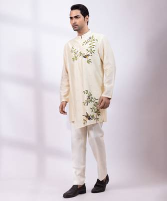 Off white embroidered chanderi silk kurta set 2