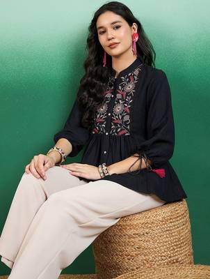 Women embroidered floral print mandarin collar top 1