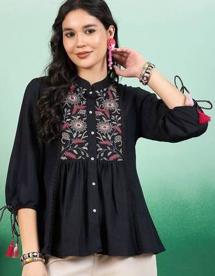 Women embroidered floral print mandarin collar top 2