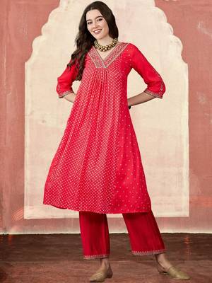 Bandhani printed v-neck a-line kurta & trousers set 1