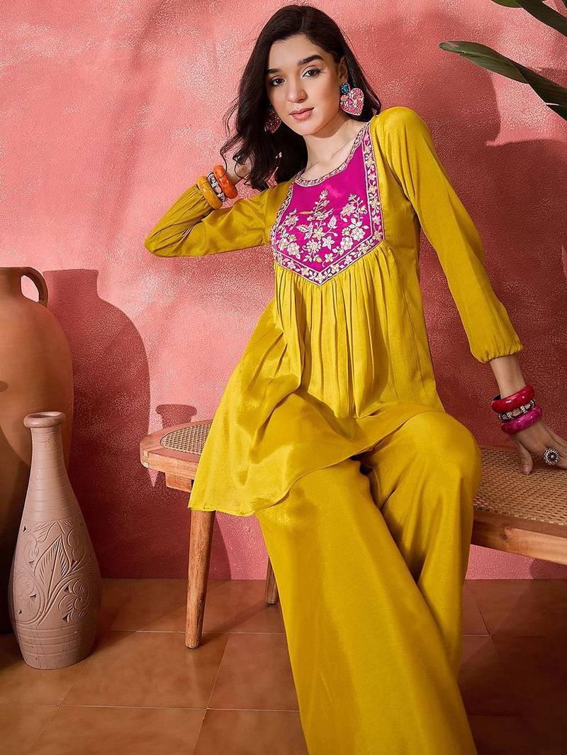 Women ethnic motifs embroidered a-line kurta with palazzo