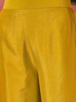 Women ethnic motifs embroidered a-line kurta with palazzo 3