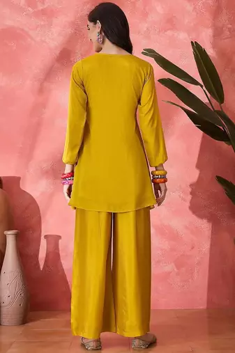 Women ethnic motifs embroidered a-line kurta with palazzo