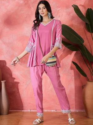 Chikankari embroidered tunic & trousers co-ords 4
