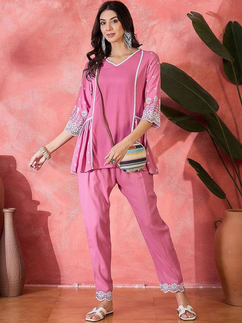 Chikankari embroidered tunic & trousers co-ords