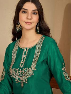 Floral embroidered thread work straight kurta & palazzos 2