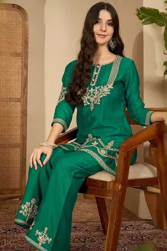 Floral embroidered thread work straight kurta & palazzos