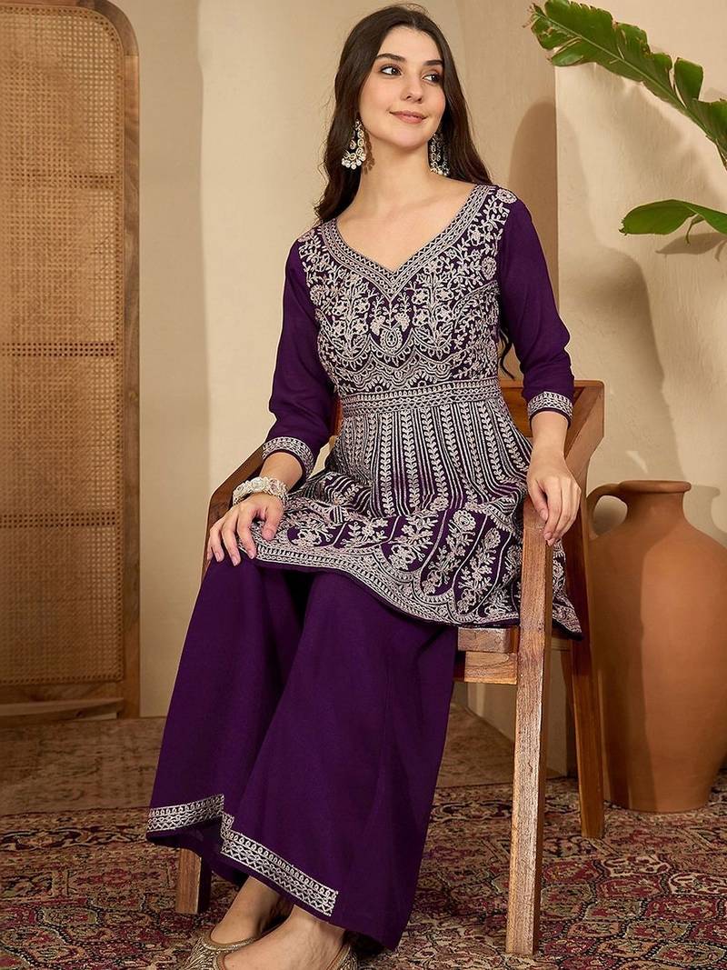 Embroidered v-neck kurta & palazzos