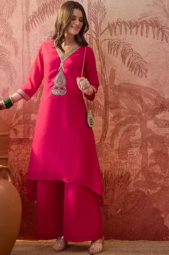Embroidered v-neck kurta & palazzos kurta set