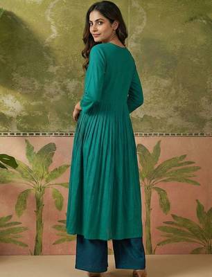 V-neck kurta & trousers kurta set 4