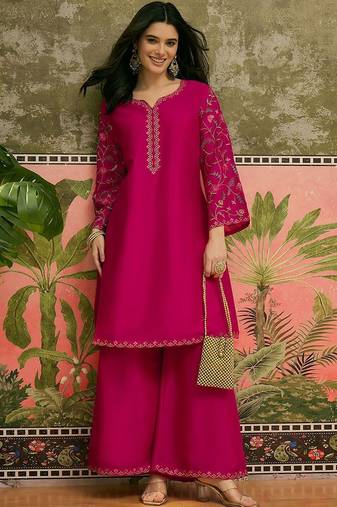 Embroidered v-neck kurta & palazzos