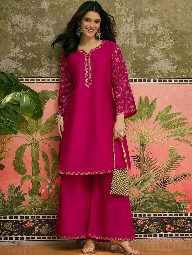 Embroidered v-neck kurta & palazzos