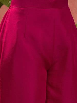 Embroidered v-neck kurta & palazzos 4