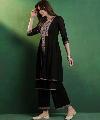 Alina cut embroidered a-line silk kurta with palazzo set 5