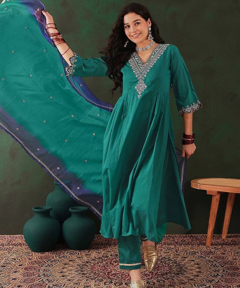 Embroidered kurta & trouser with dupatta