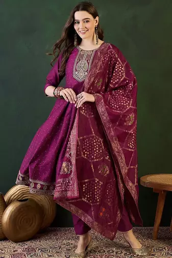 Floral embroidered layered kurta with trouser & dupatta