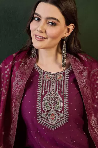 Floral embroidered layered kurta with trouser & dupatta