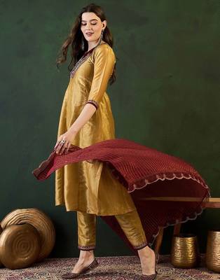 Gold ethnic motifs embroidered thread work a-line kurta with trousers and dupatta 4