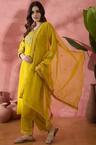 Women ethnic motifs embroidered regular sequinned kurta with trousers & dupatta