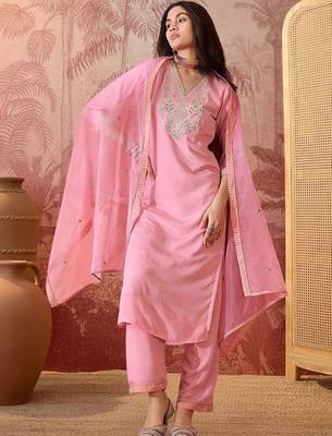 Embroidered v-neck kurta & palazzos kurta set 1