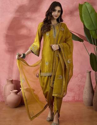 Floral embroidered flared sleeves zari straight kurti with dhoti pant & dupatta 1