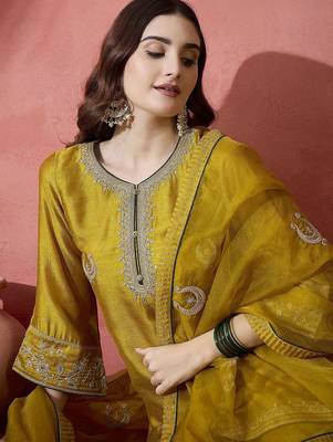 Floral embroidered flared sleeves zari straight kurti with dhoti pant & dupatta 2