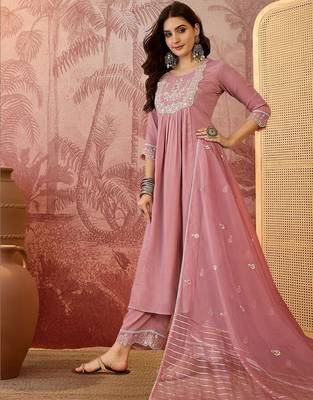 Women floral embroidered pleated sequinned kurta with trousers & with dupatta 1