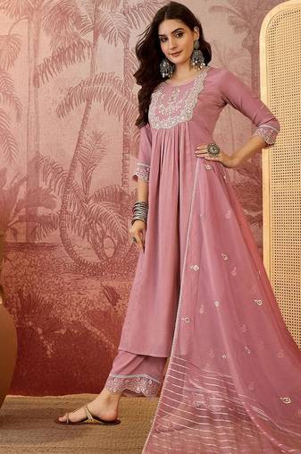 Women floral embroidered pleated sequinned kurta with trousers & with dupatta