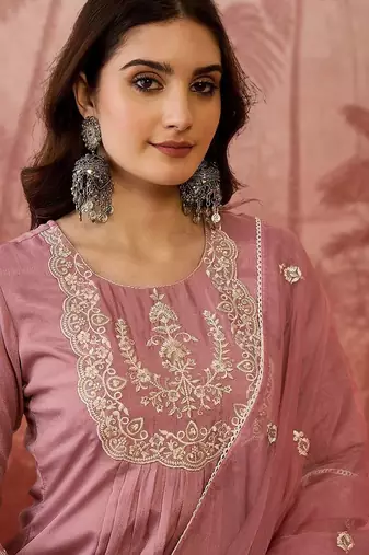 Women floral embroidered pleated sequinned kurta with trousers & with dupatta