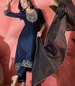 Floral embroidered pleated sequinned straight kurta with trousers & dupatta