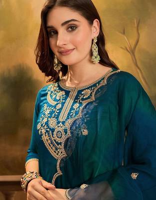 Ethnic motifs embroidered straight kurta with trouser & dupatta 2