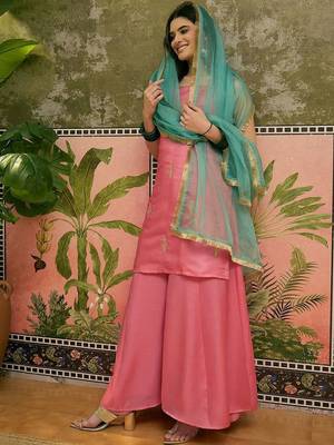 Sequinned embroidered square neck kurta & palazzos with dupatta 1