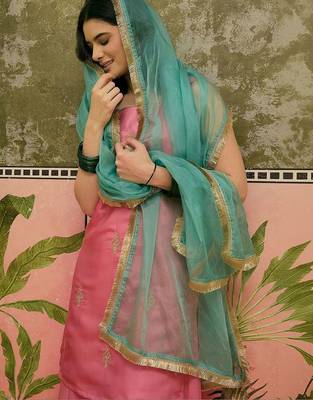 Sequinned embroidered square neck kurta & palazzos with dupatta 5