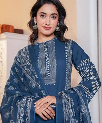 Cotton printed straight kurti-pant-dupatta set 4