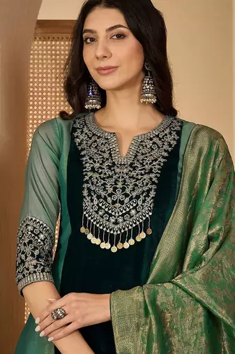 Embroidered round neck straight kurta & trousers with dupatta
