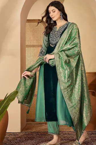 Embroidered round neck straight kurta & trousers with dupatta